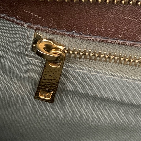 MARC JACOBS PEEBLED | DARK TAUPE AND BROWN WITH HAMMERED GOLD HARDWARE | ITALY - Picture 14 of 17